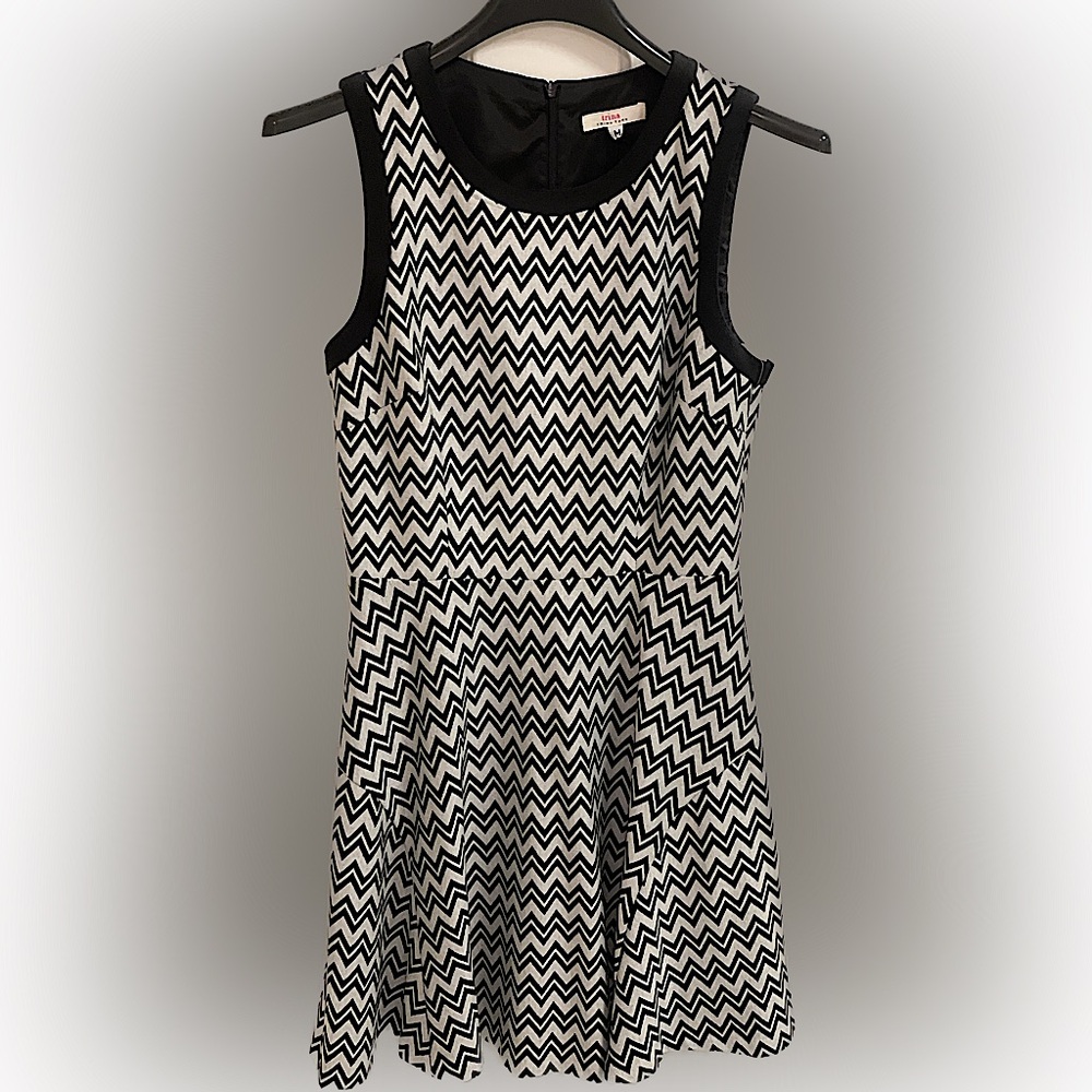 Sleeveless Dress, Chevron Sheila — By Trina Turk, Size Medium - Picture 2 of 15